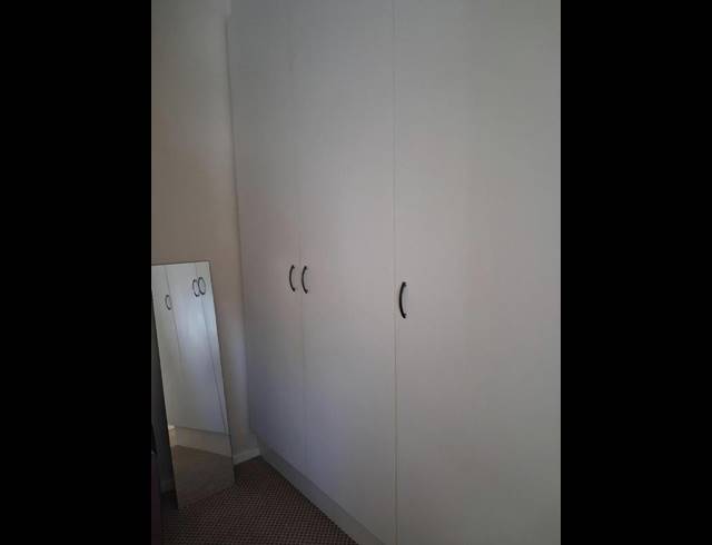 2 BEDROOM PROPERTY TO RENT IN VREDEHOEK